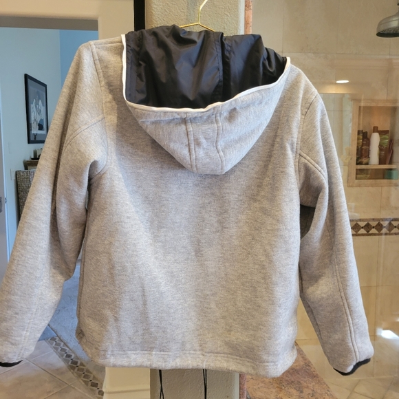 Reversible hoodie rain proof jacket.. - Picture 9 of 9